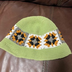 ハンドメイドの帽子の画像
