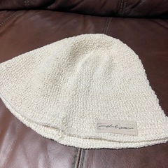 ハンドメイドの帽子の画像