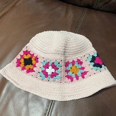 ハンドメイドの帽子