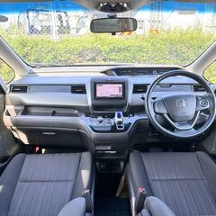 H30 フリードハイブリッド 本車検満タン渡し！(費用込み)スマートキー×2 LEDヘッドライト bluetoothオーディオ クルコン トラコンなど充実装備！の画像