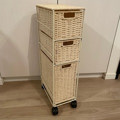 【お譲り先決定】3段スリムワゴン　ニトリの画像