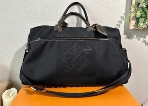 ルイヴィトンナイロンショルダーバッグ