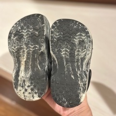 西松屋で購入したサンダル（クロッグタイプ）です。サイズは13cm。の画像