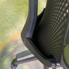 オフィスチェア ITOKI イトーキ サリダチェアの画像