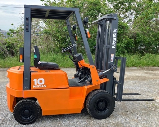 日産　フォークリフト