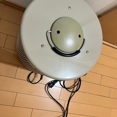 電気ストーブ　談話室　の画像