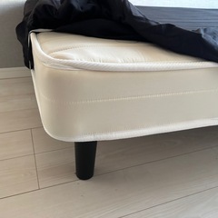 シンプルマットレスベッド　無料　の画像