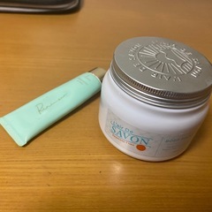 化粧下地とボディクリーム