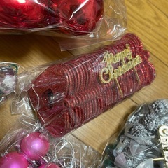 IKEA クリスマスツリーオーナメント・リースなどの画像