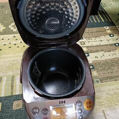 IH炊飯器 象印 ３合 NP-GH05 2017年製の画像