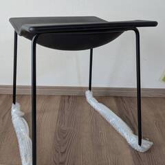 黒色のおしゃれな椅子の画像