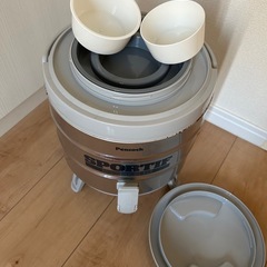 アウトドア6L水筒(日本製)スポーツドリンク対応！の画像