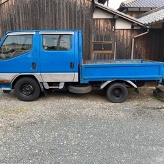 三菱キャンターダブルキャブの画像