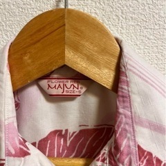 MAJUN 花柄 半袖シャツ Sサイズ　かりゆしウエア　沖縄の画像