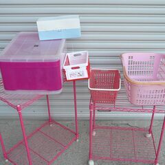 配達先決定🚚　無料配達します🚚女性向けピンク雑貨まとめて💖スチールラック💖かご・ケースなど💖の画像
