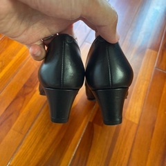 ブラックパンプス、サイズ22cm、黒
の画像