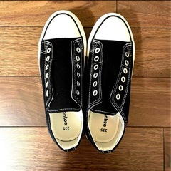 ニッセン　紐なしキャンバススニーカー　23.5cmの画像