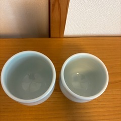砥部焼　湯呑みセット　コップセット　白い花模様の湯飲み 2個セットの画像