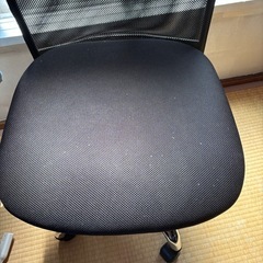 オフィスチェアの画像