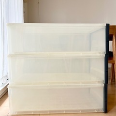 【受け渡し予定者様決まりました】服の収納ケース3点セットの画像