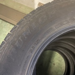 無料タイヤ　215/70R16の画像