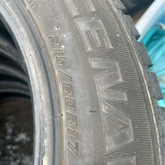 無料タイヤ　215/60R17の画像