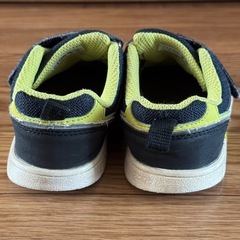 しまじろう　キッズスニーカー　16cmの画像