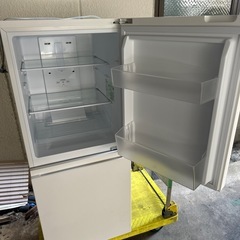 2025年製Panasonic 冷蔵庫156L NA-B16C2-Wホワイトの画像