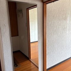 大きな鏡です