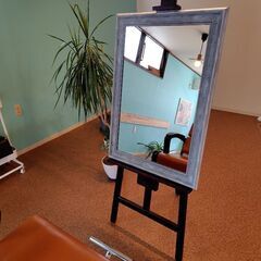 美品　ミラー　カットイス　セット椅子　三点セットの画像