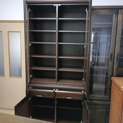 食器棚の画像
