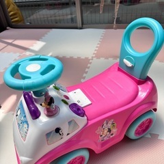 ミニーマウス 乗用玩具カラフル車