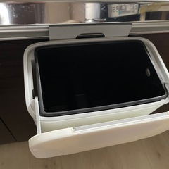 ゴミ箱の画像
