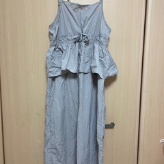 サロペットワンピース