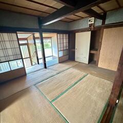 🏠️敷礼無料！立派なお庭の広々平屋！
電動シャッター付きガ…