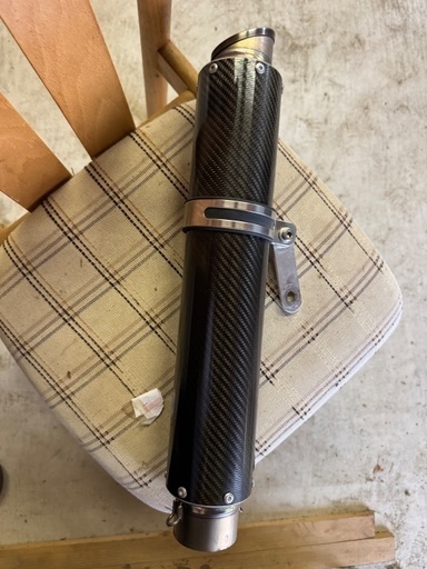 MAVERICK MV83カーボンサイレンサー汎用60.5mm 400mm