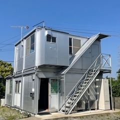 2階建てプレハブ　鍵付き　洗面所付き