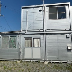 2階建てプレハブ　鍵付き　洗面所付きの画像