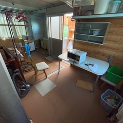 2階建てプレハブ　鍵付き　洗面所付きの画像