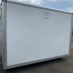 ご成約㊗️物置★2トン箱★バイク小屋★扉シャッターの画像