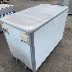ご成約㊗️物置★2トン箱★バイク小屋★扉シャッターの画像