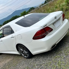 200系クラウン　ロイヤルサルーンG 車検付き！の画像