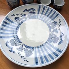 美品和食器　大皿と徳利おちょこ　セット　の画像