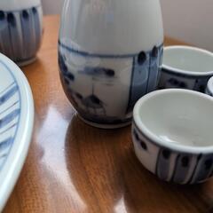 美品和食器　大皿と徳利おちょこ　セット　の画像