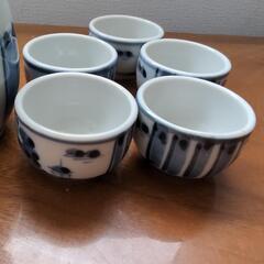 美品和食器　大皿と徳利おちょこ　セット　の画像