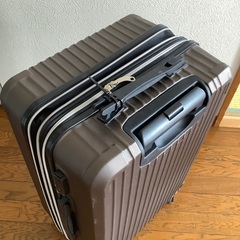 【中古】軽量　スーツケース　中型　キャリーバック　旅行用　ビジネス　3.6kg  の画像