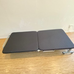 折り畳みベットの画像