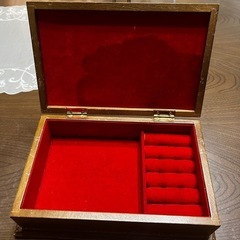 木のジュエリーボックス　　の画像