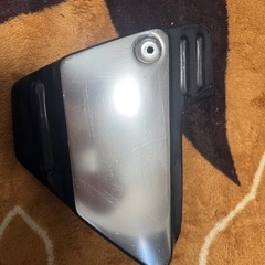 xjr400  サイドカバーの画像