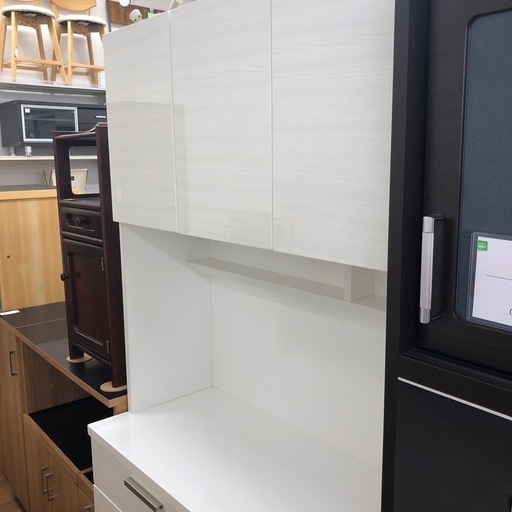 ニトリ　レンジボード3枚扉